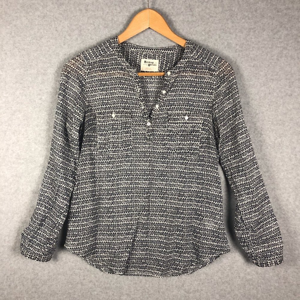 Anthropologie Holding Horses Blue White Tulip Print Button Top Size 4